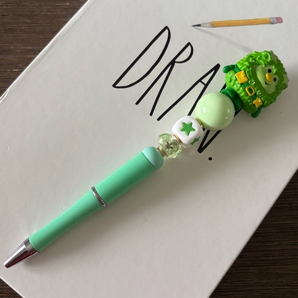 Rainbow Brite: Lucky handmade beaded pen - Picture 2 of 3